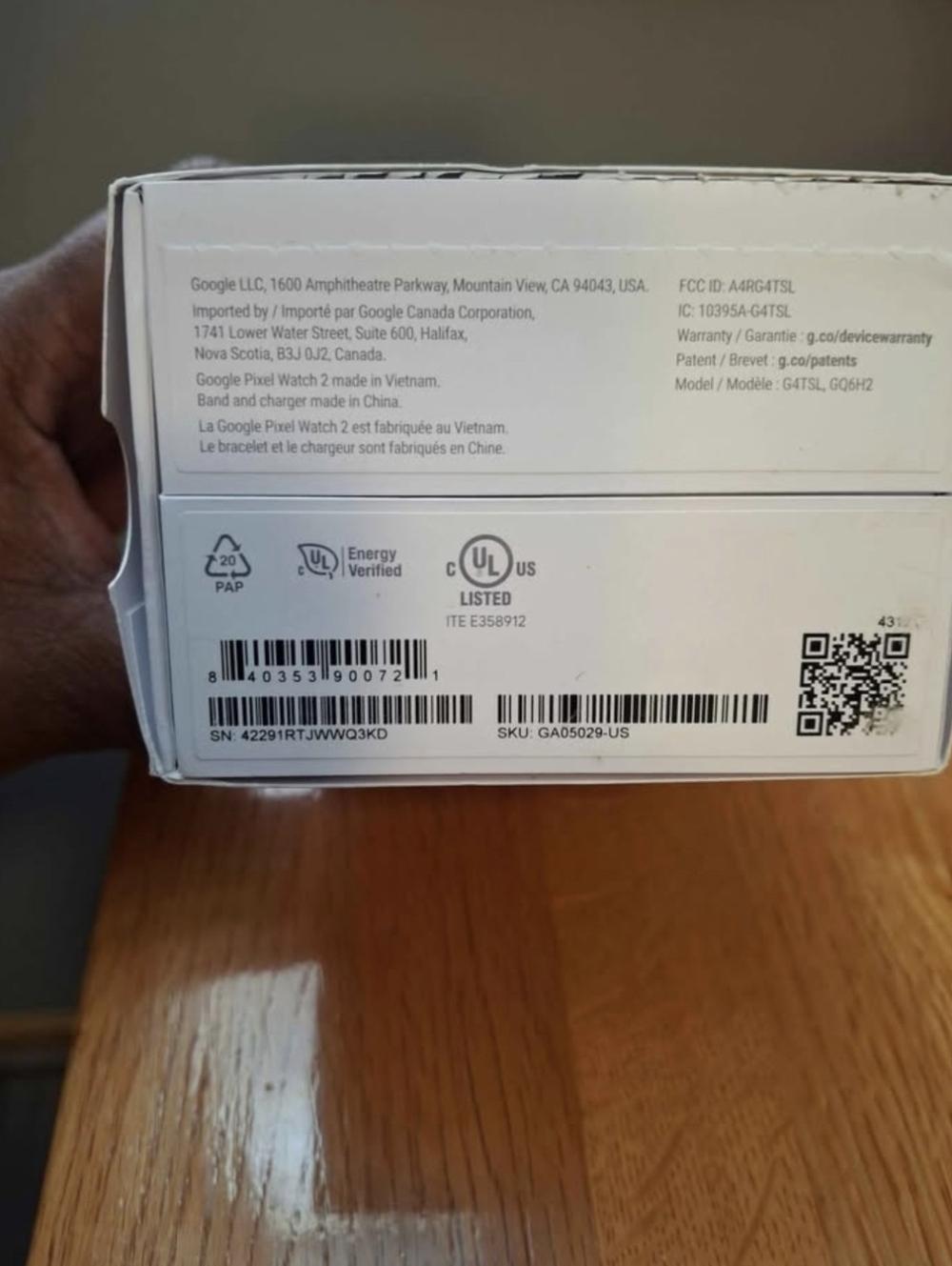 Google - Pixel Watch 2 Smartwatch With Obsidian Active Band - Picture 4 of 8